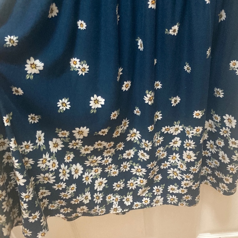 🌻Derek Heart Navy Floral Mini Dress with Racerback.🌻 Size Large. - Picture 3 of 8
